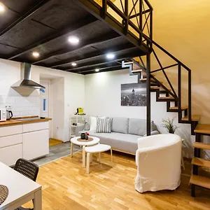 modern-stylish-apartment-superb-central-location.inbudapesthotels.com/